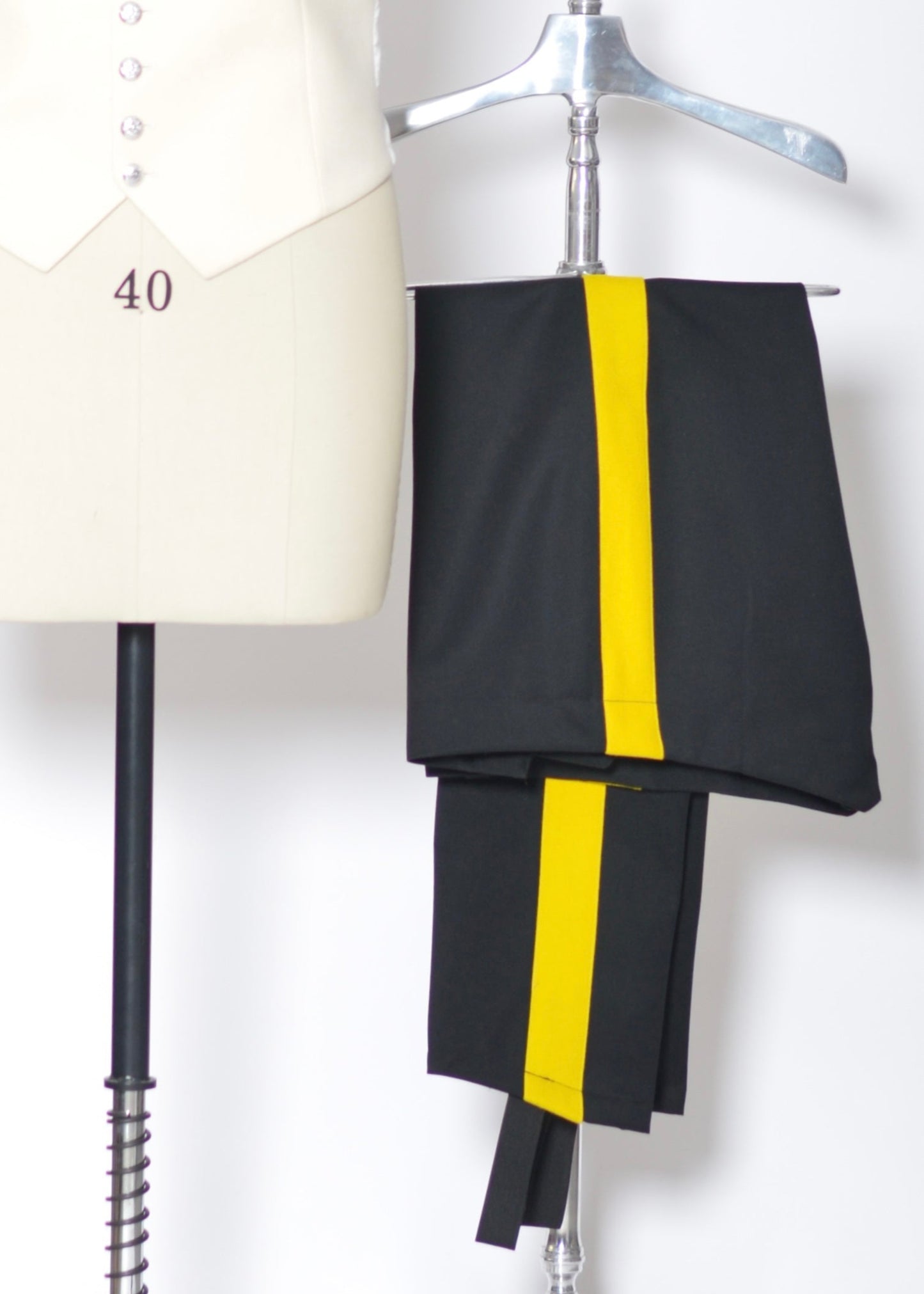 TROUSER STRIPE CLOTH