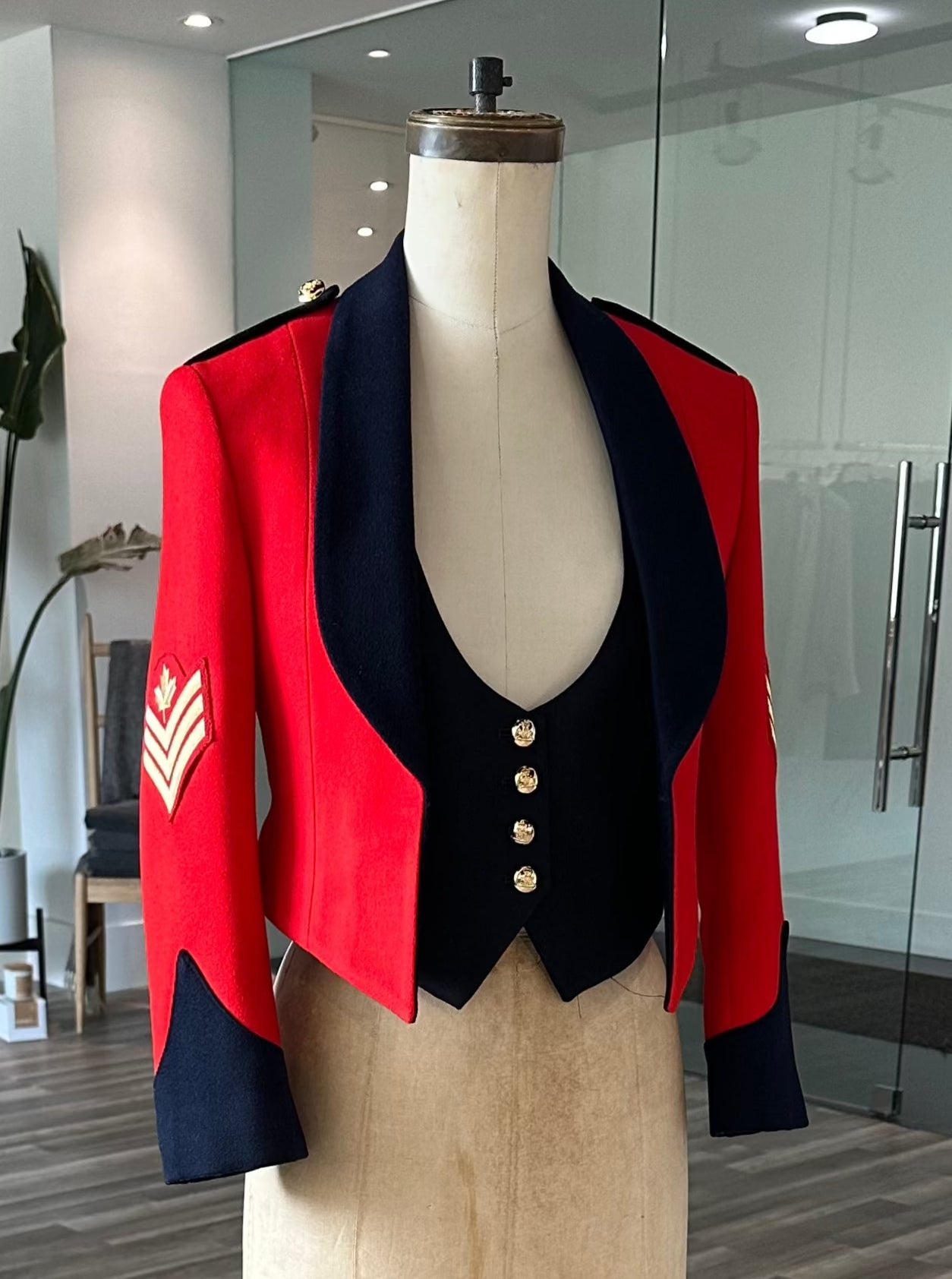 NO. 2 MESS STANDARD: ARMY - COAT