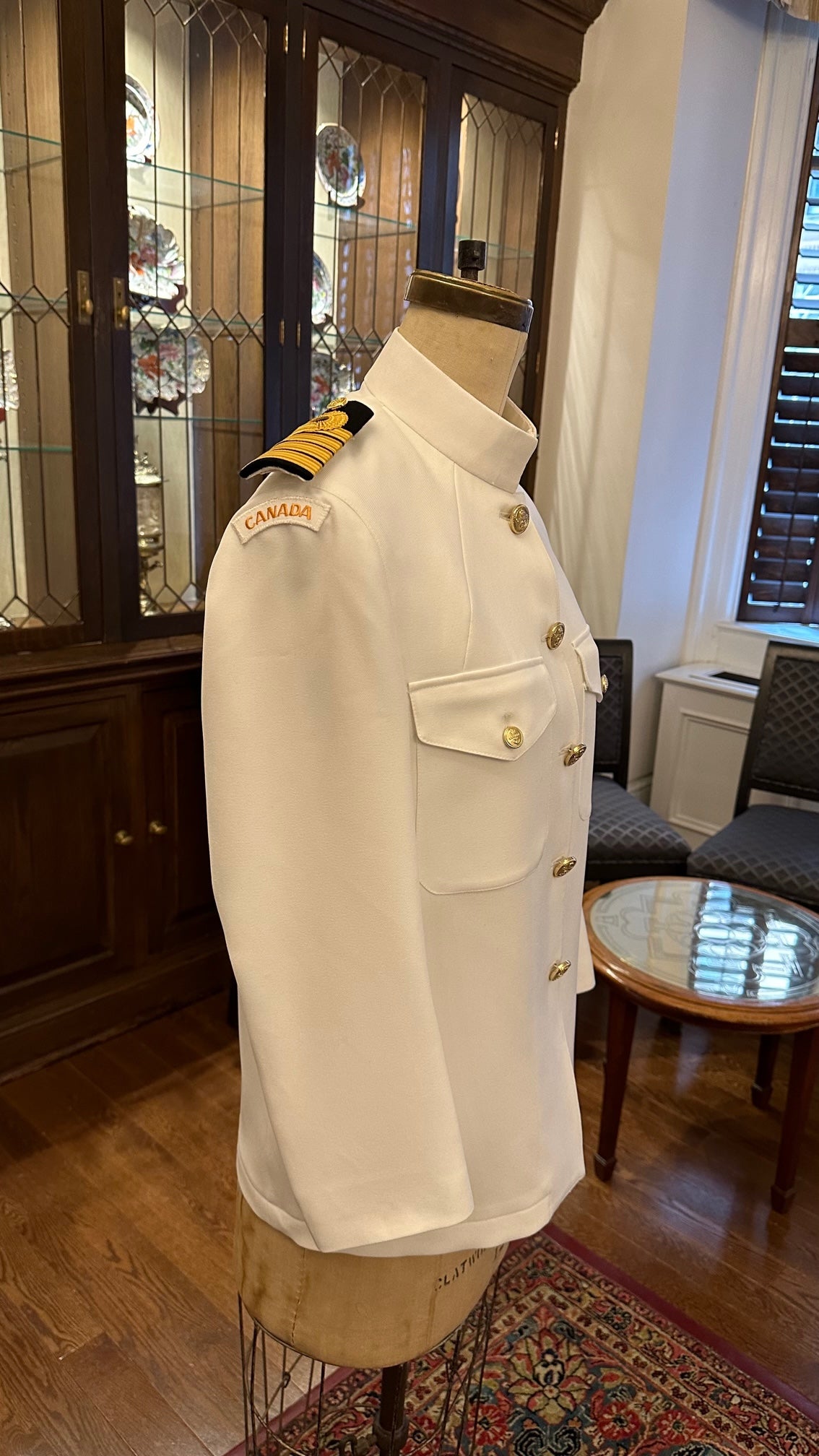 NAVY - HIGH COLLAR WHITES
